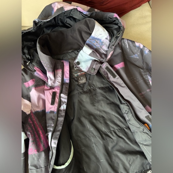 Burton womens insulated ski jacket - Picture 9 of 11
